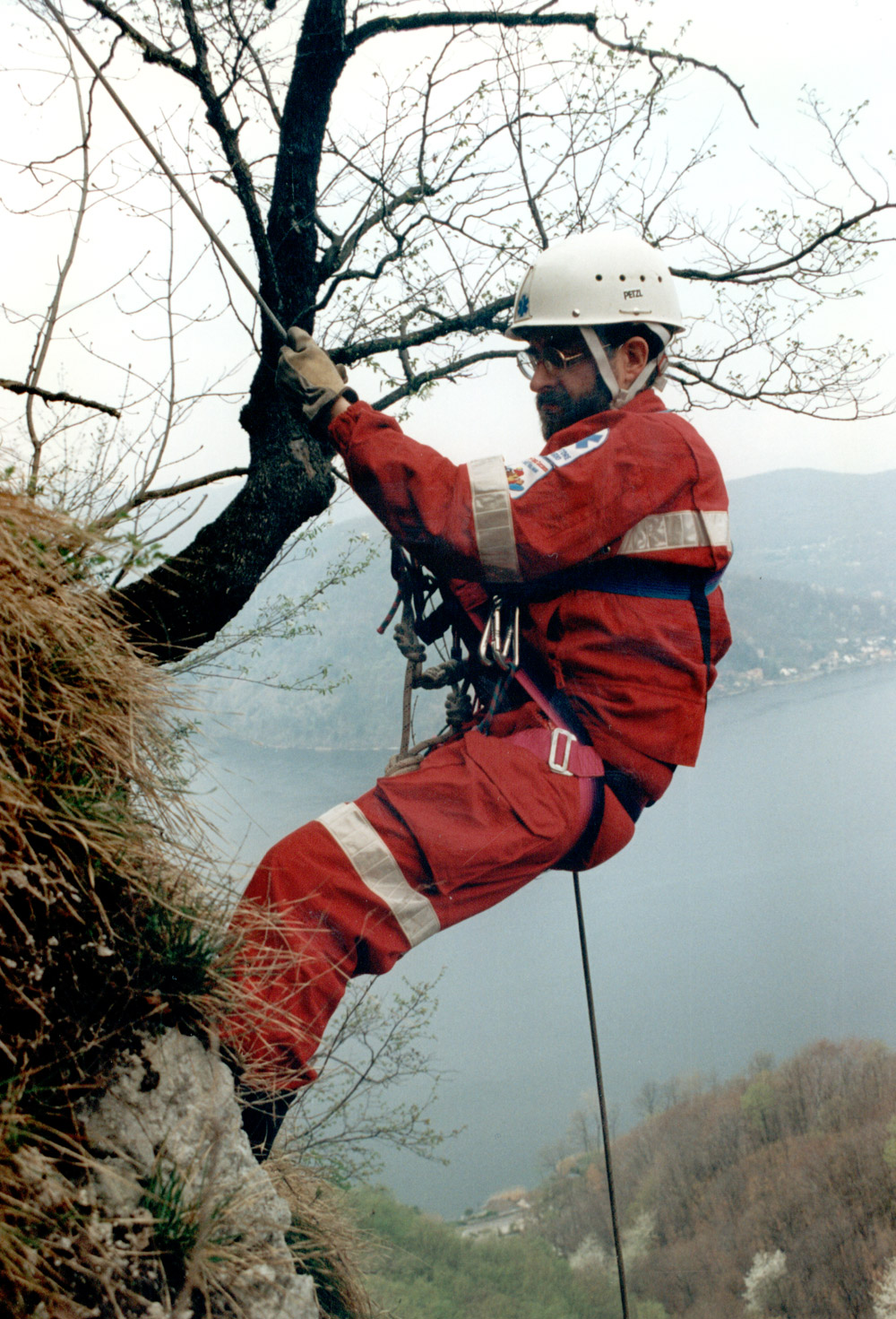 1985 - Esercitazione del Gruppo Tecnico di Soccorso. Si riconosce Paolo Rovelli